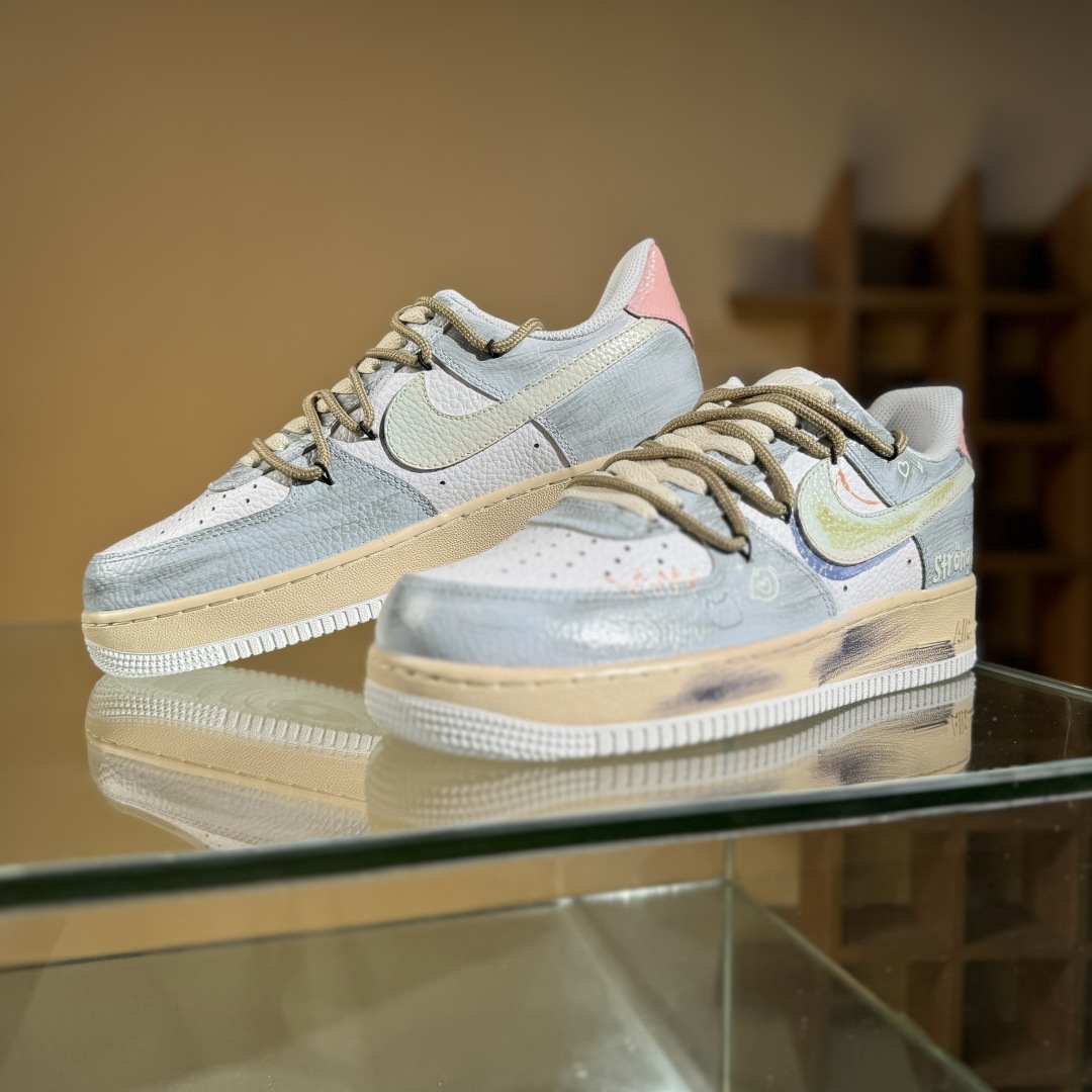 260 Nike Air Force 1'07 Low 手绘涂鸦 浅雾漫旅 空军一号低帮休闲板鞋 YT0303-222