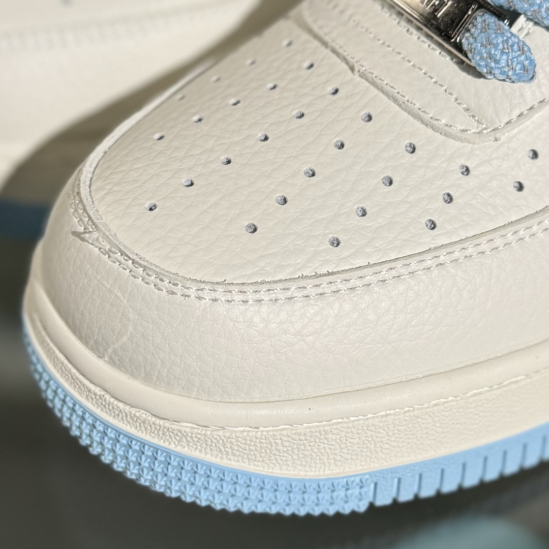 260 Nike Air Force 1'07 Low 联名 天蓝勾 空军一号低帮休闲板鞋 CS5288-030