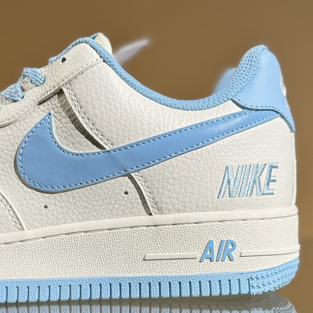 260 Nike Air Force 1'07 Low 联名 天蓝勾 空军一号低帮休闲板鞋 CS5288-030