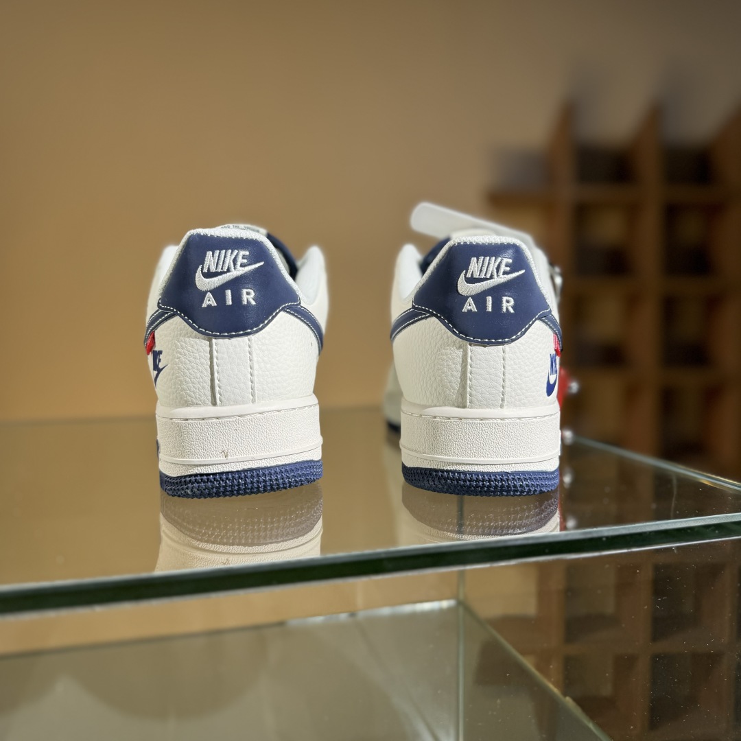 260 Nike Air Force 1'07 Low Supreme联名 米蓝勾 空军一号低帮休闲板鞋 HH7518-071