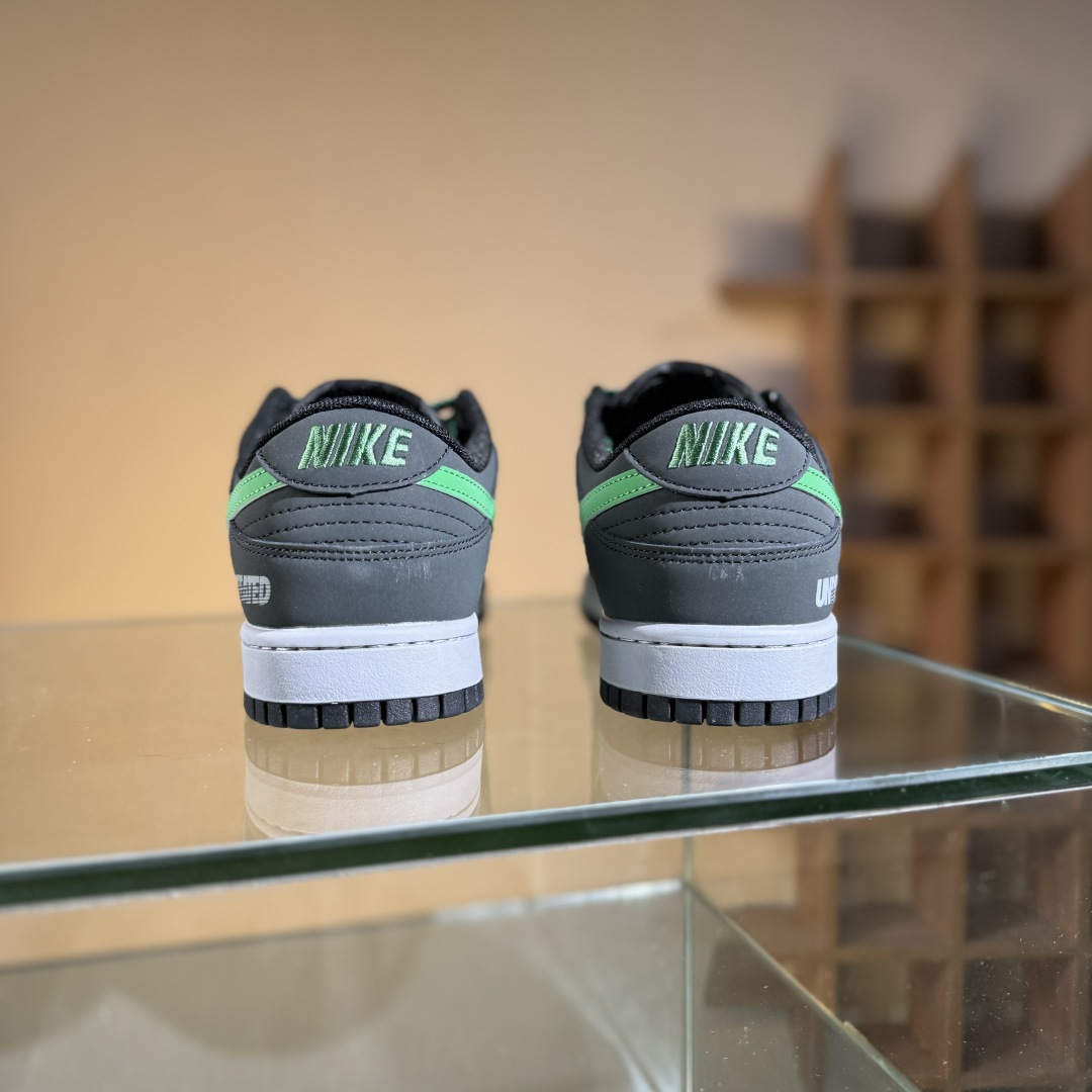 280 Nike SB Dunk Low UN联名 创意黑绿勾 高端定制 低帮休闲板鞋 QW5836-019