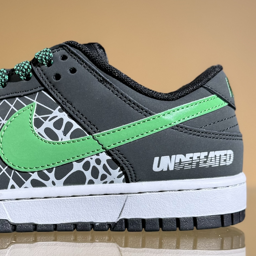 280 Nike SB Dunk Low UN联名 创意黑绿勾 高端定制 低帮休闲板鞋 QW5836-019