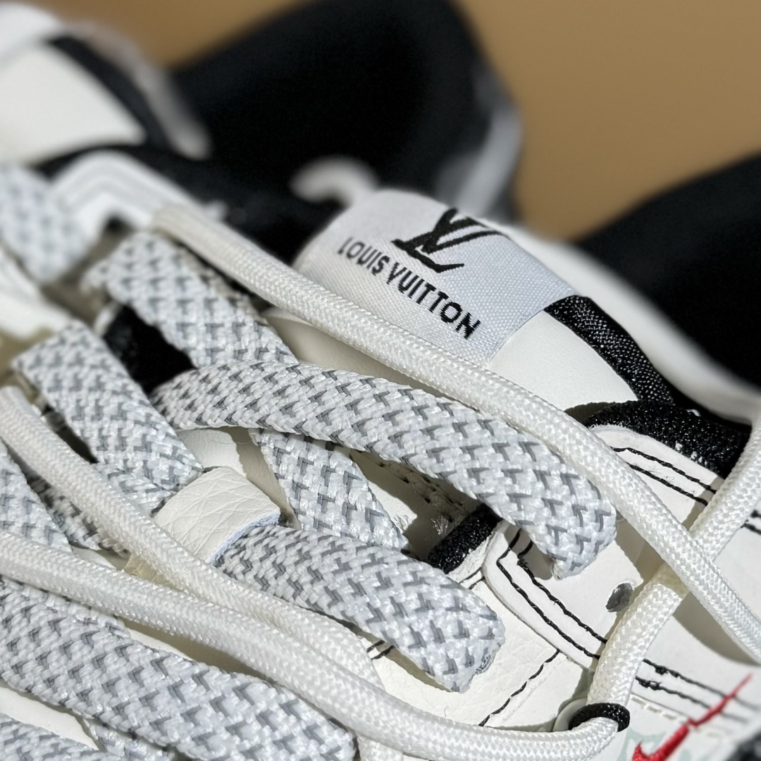 300 Nike SB Dunk Low LV联名 黑帆布抽绳  低帮休闲板鞋 YX5066-380