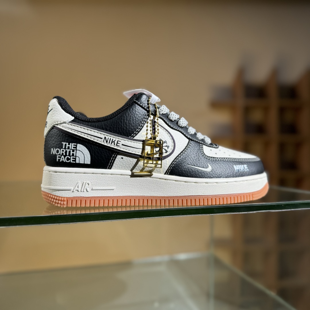 260 Nike Air Force 1'07 Low 北面联名 米黑生胶 空军一号低帮休闲板鞋 SM6188-114