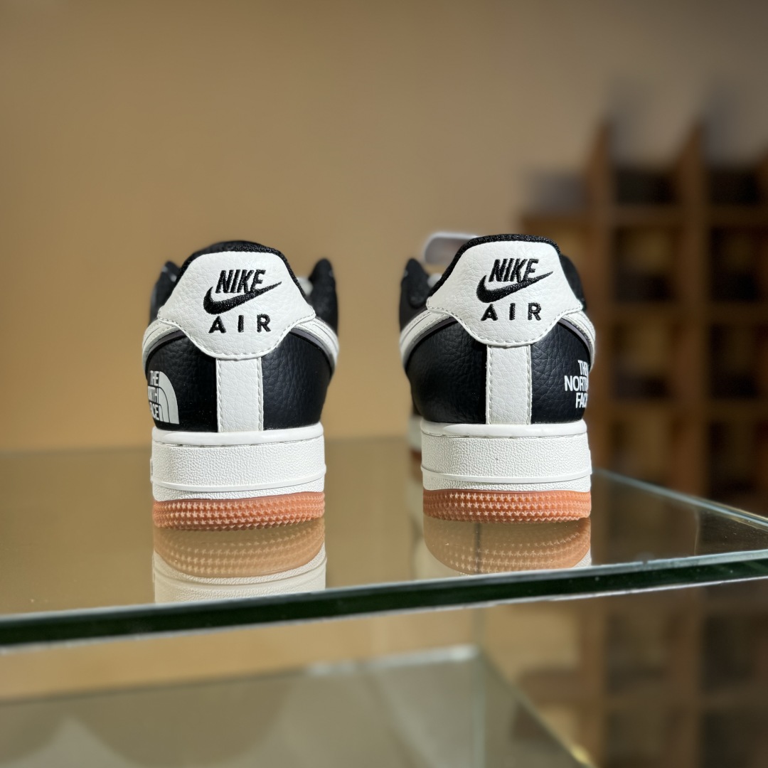 260 Nike Air Force 1'07 Low 北面联名 米黑生胶 空军一号低帮休闲板鞋 SM6188-114