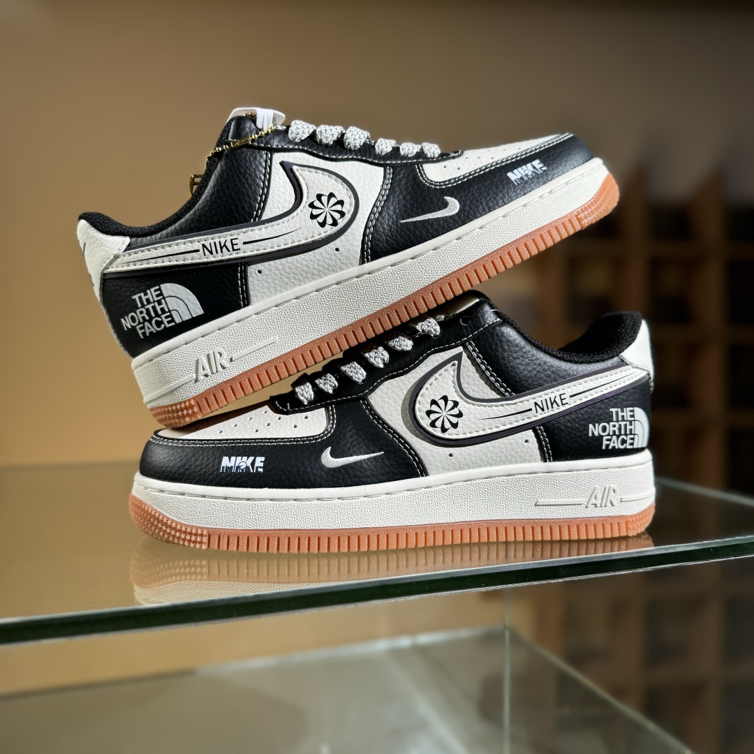 260 Nike Air Force 1'07 Low 北面联名 米黑生胶 空军一号低帮休闲板鞋 SM6188-114