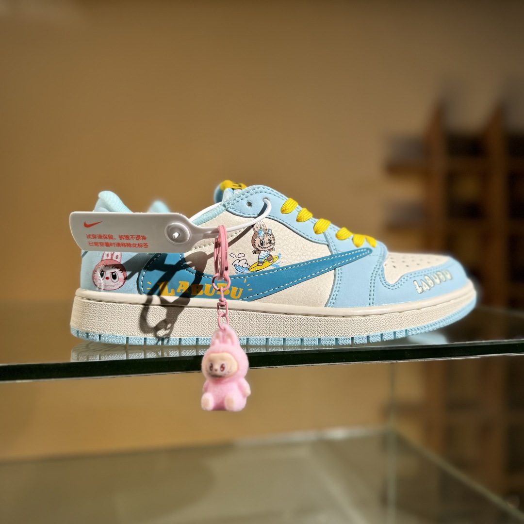 280 Travis Scott x Nike Air Jordan 1 Low x LABUBU Air Jordan 1 Low 反转蓝白拉布布倒钩  LD2028-054