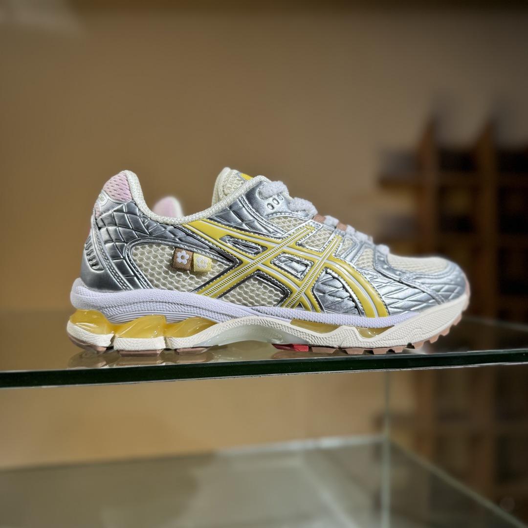 210 Asics GEL-Kahana NIMBUS 10.1 米银黄 耐磨透气低帮休闲鞋 1203A865-752