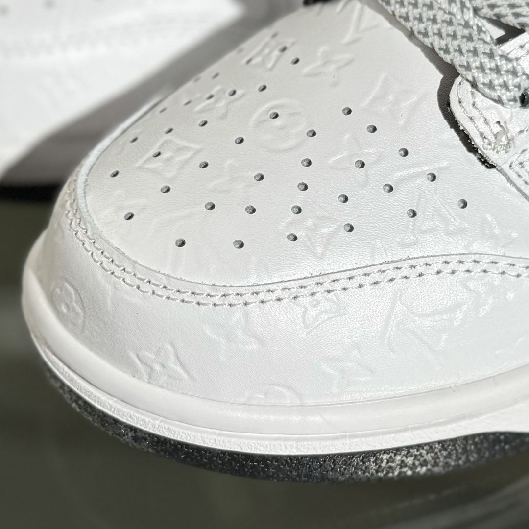 260 NIKE SB Dunk Low RETRO x Louis Vuitt白黑牛仔满印满天星 DS6608-002