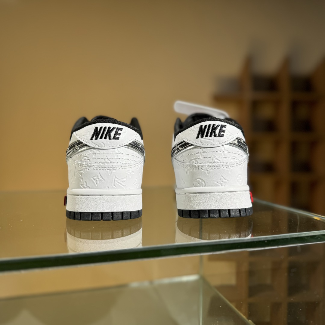 260 NIKE SB Dunk Low RETRO x Louis Vuitt白黑牛仔满印满天星 DS6608-002