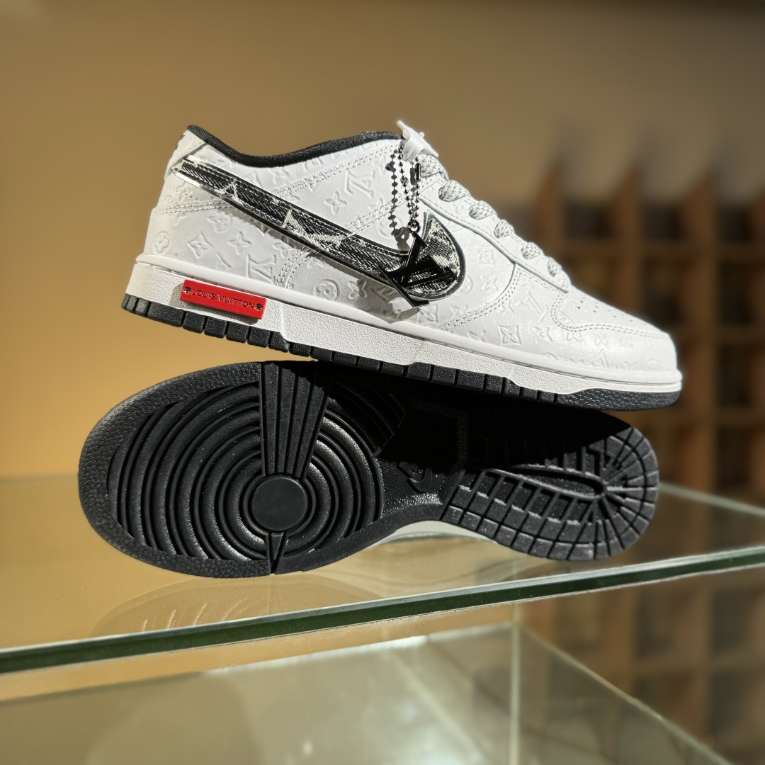 260 NIKE SB Dunk Low RETRO x Louis Vuitt白黑牛仔满印满天星 DS6608-002
