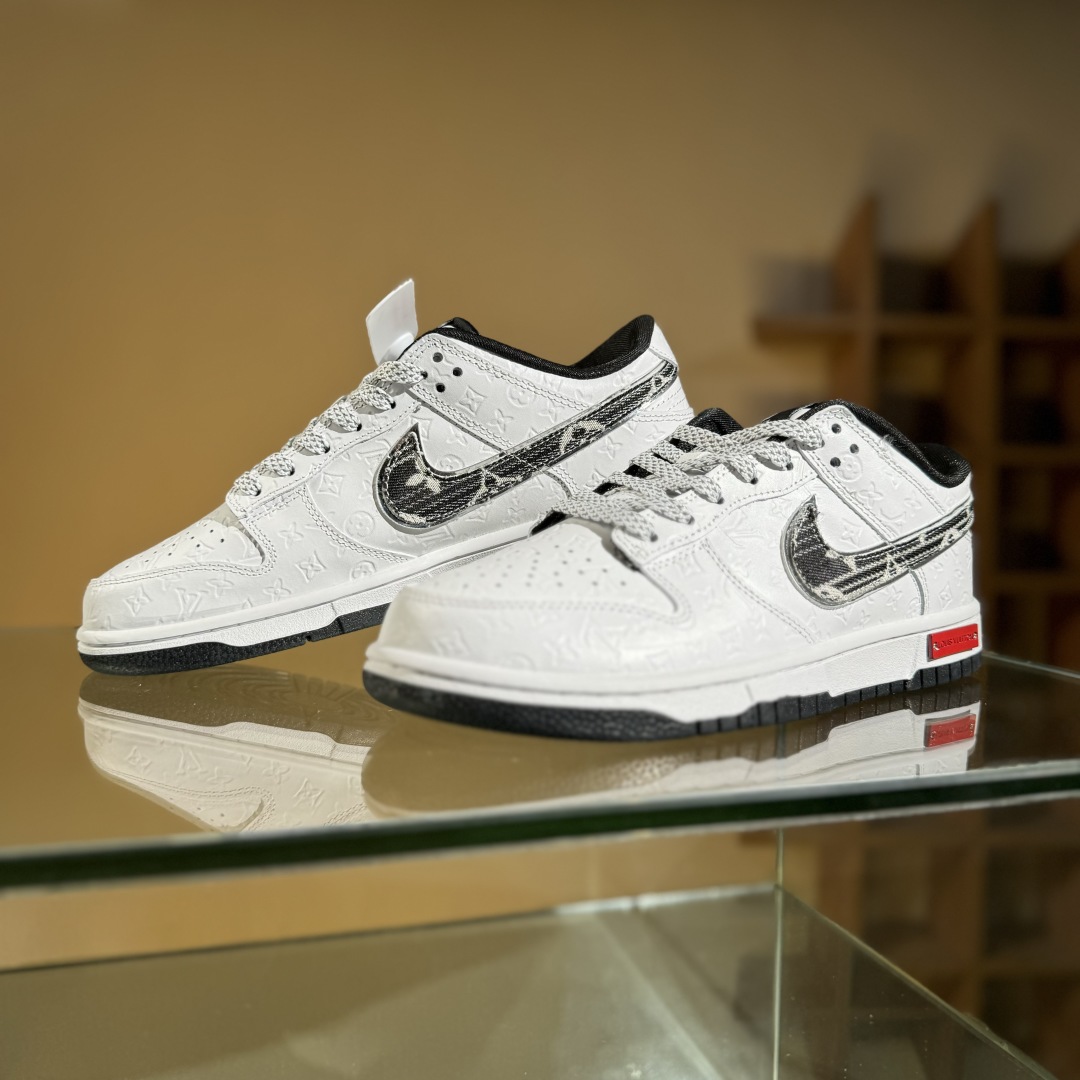 260 NIKE SB Dunk Low RETRO x Louis Vuitt白黑牛仔满印满天星 DS6608-002