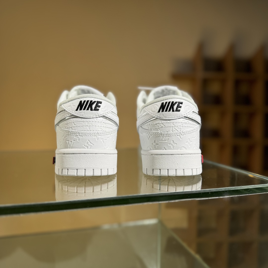 260 NIKE SB Dunk Low RETRO x Louis Vuitt纯白满印满天星  DS6608-001