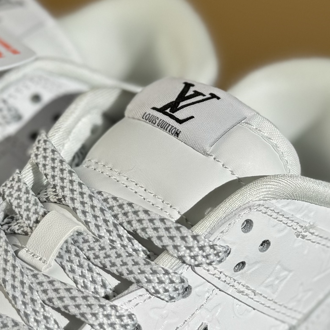 260 NIKE SB Dunk Low RETRO x Louis Vuitt纯白满印满天星  DS6608-001