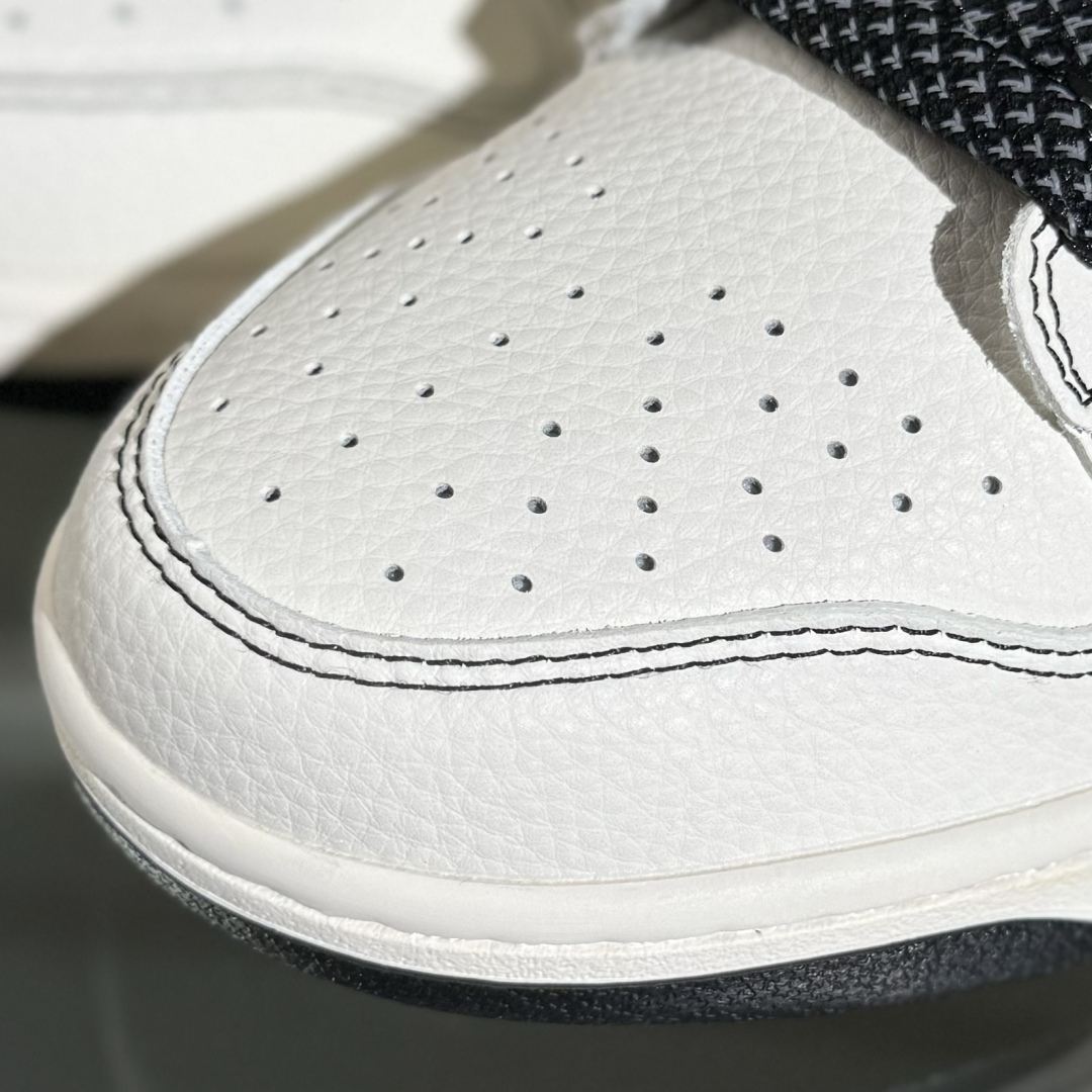 280 Nike SB Dunk Low 斯图西联名 米黑小双勾 高端定制 低帮休闲板鞋 HH7518-096