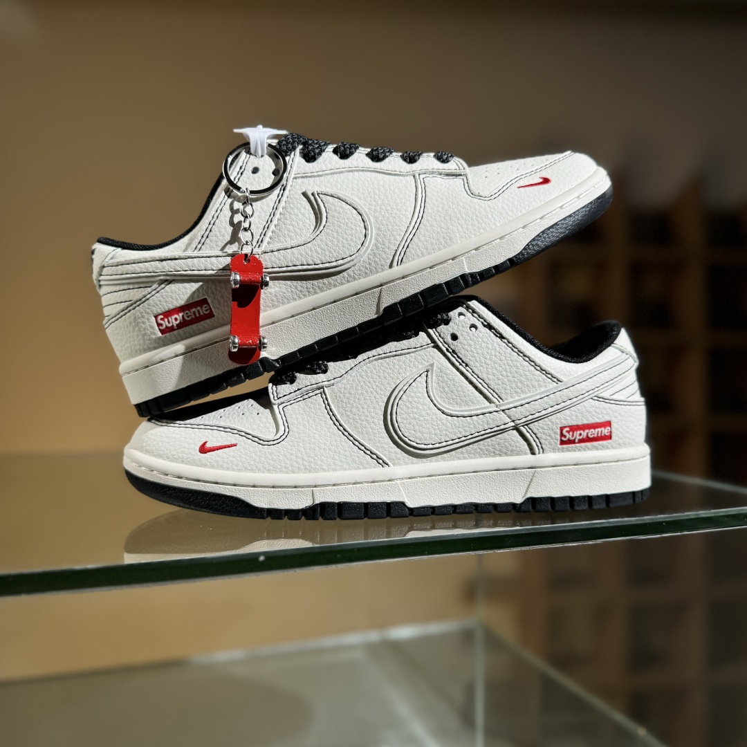 280 Nike SB Dunk Low Supreme联名 米黑线小红勾 高端定制 低帮休闲板鞋 HH7518-098