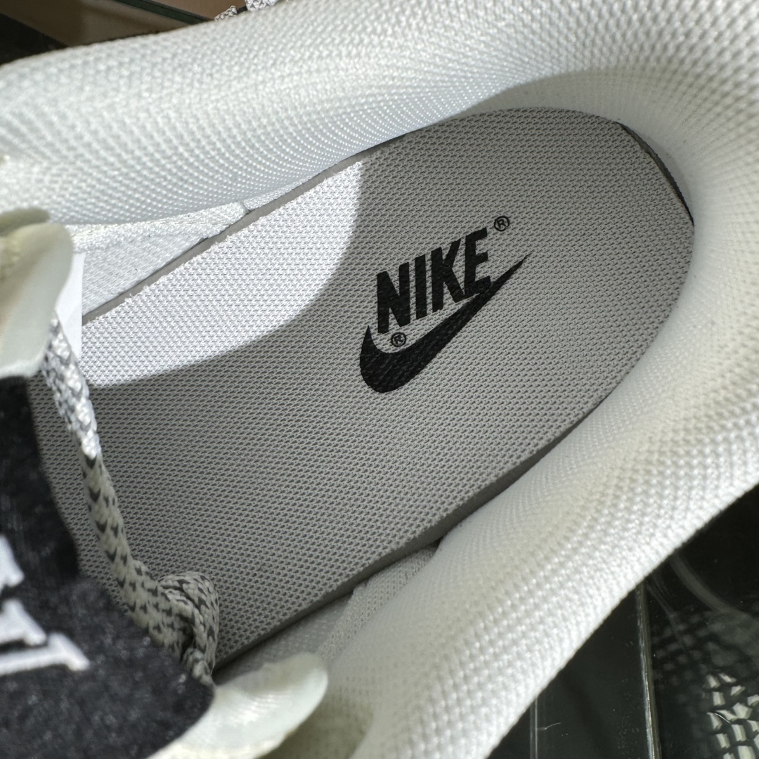 280 Nike SB Dunk Low x Louis Vuitt黑白满天星  CX5050-Y03