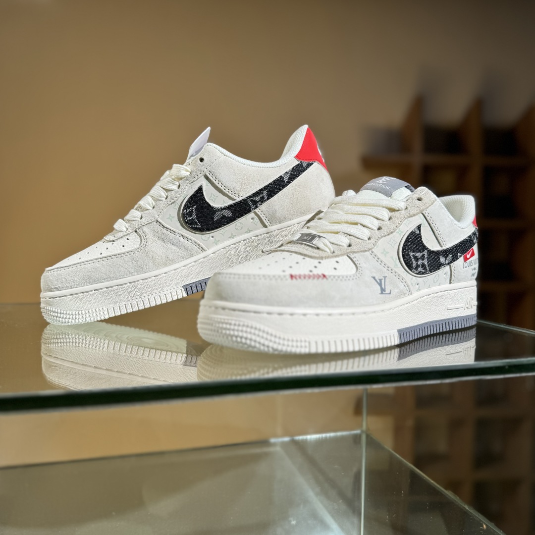 260 Nike Air Force 1'07 Low LV联名 猪八米灰红 空军一号低帮休闲板鞋 MZ9588-806