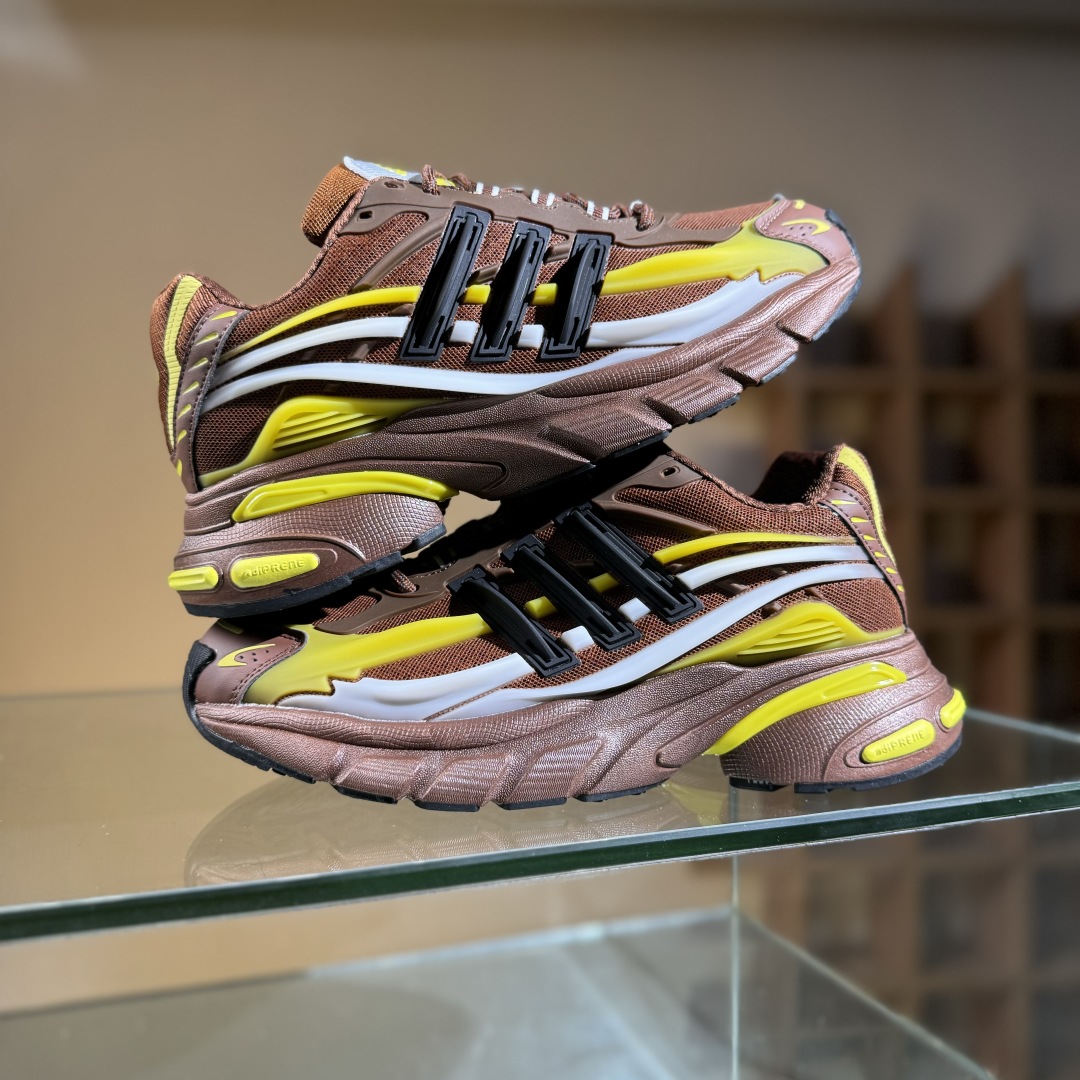 300 AdidOriginals Adistar Jellyfish JP9270 阿迪复古舒适防滑减震运动鞋