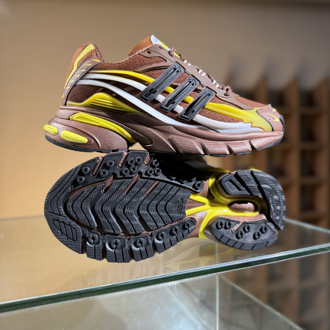 300 AdidOriginals Adistar Jellyfish JP9270 阿迪复古舒适防滑减震运动鞋