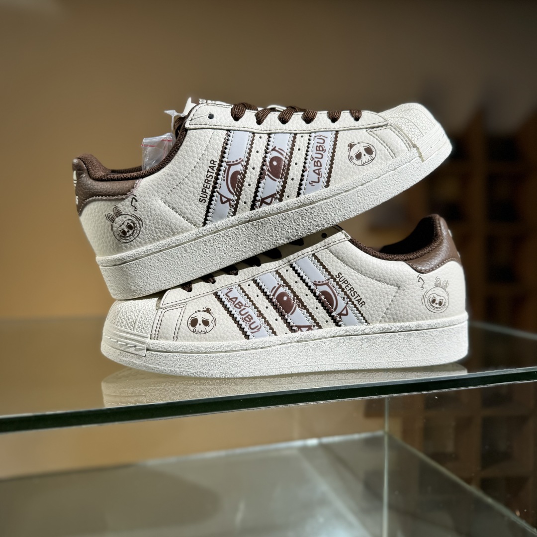 240 AdidOriginals Superstar 联名款 经典贝壳头 DS0028