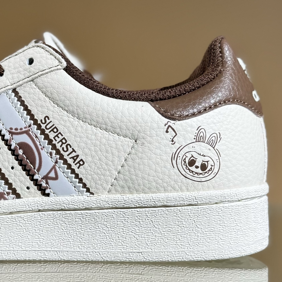 240 AdidOriginals Superstar 联名款 经典贝壳头 DS0028