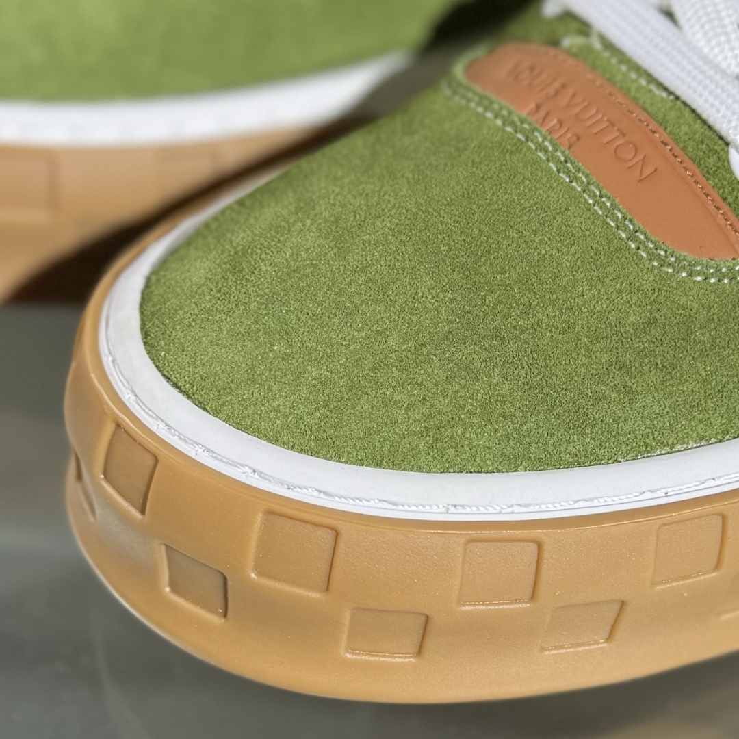380 LOUIS VUITTskate sneaker 2025 秋冬男士系列 Classic 牛皮革 圆头系带 低帮 生活休闲鞋