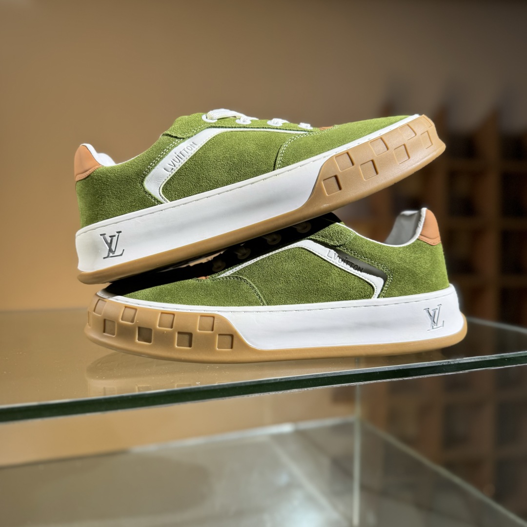 380 LOUIS VUITTskate sneaker 2025 秋冬男士系列 Classic 牛皮革 圆头系带 低帮 生活休闲鞋