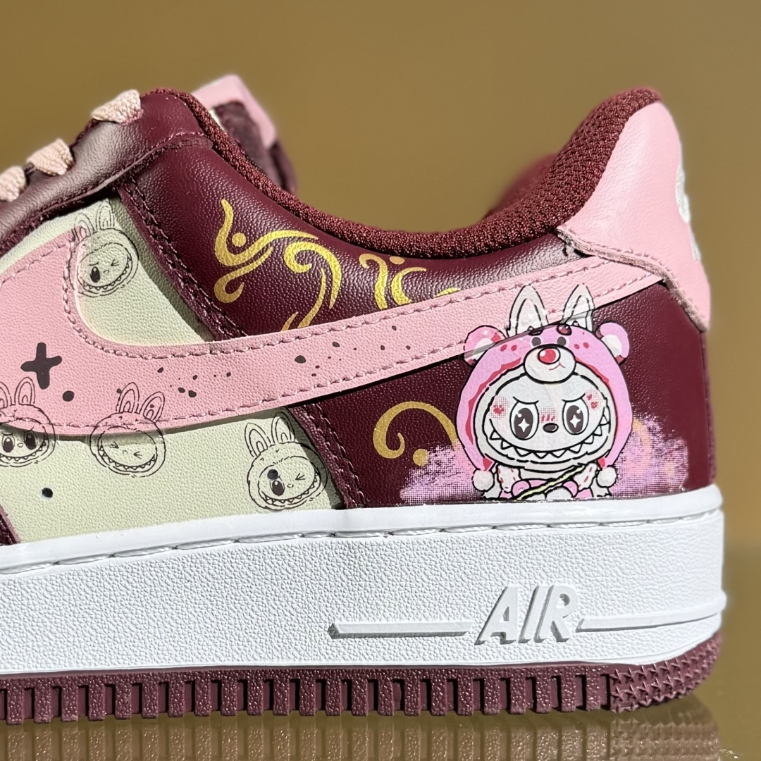 260 Nike Air Force 1'07 Low ”Berry Red” 手绘涂鸦 莓红漫绘 空军一号低帮休闲运动板鞋 FD9925-611