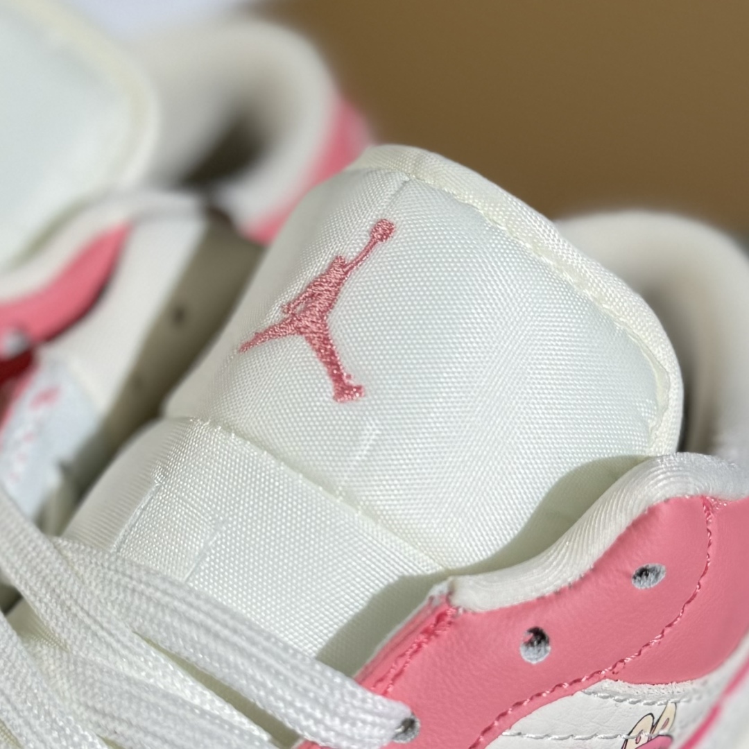 280 Air Jordan 1 Retro Low x LABUBU 米粉拉布布  QR2025-007