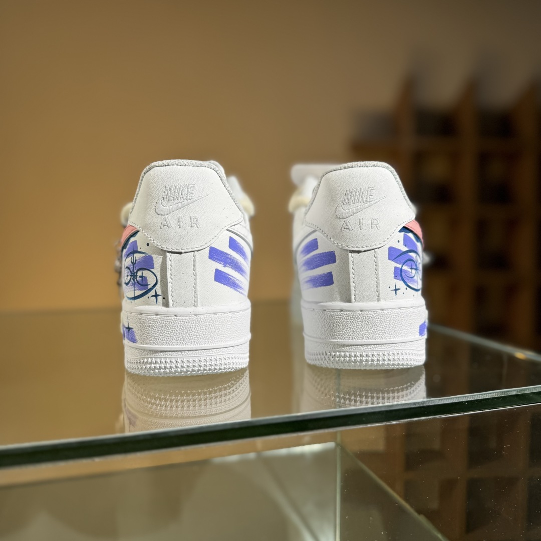 260 Nike Air Force 1'07 Low ”Cancer” 手绘涂鸦十二星座系列 巨蟹座 空军一号低帮休闲板鞋
