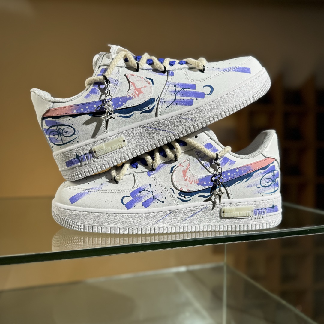 260 Nike Air Force 1'07 Low ”Cancer” 手绘涂鸦十二星座系列 巨蟹座 空军一号低帮休闲板鞋