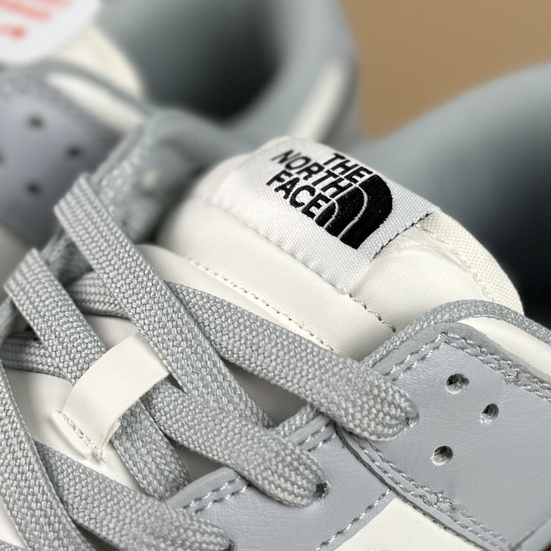 280 Nike SB Dunk Low 北面联名 三勾浅灰  低帮休闲板鞋 CS1688-123