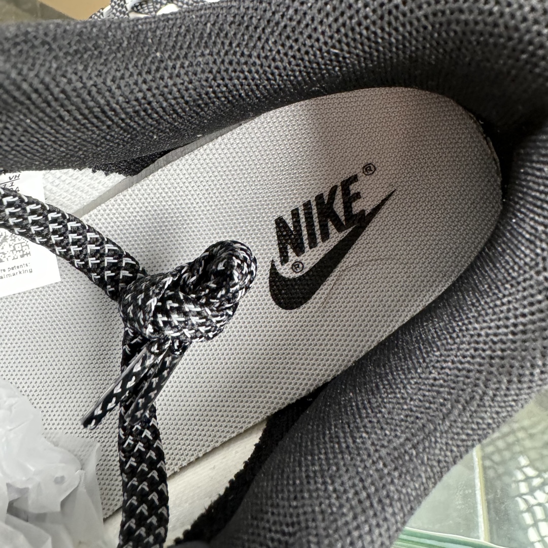 280 Nike SB Dunk Low 斯图西联名 织布米黑勾  低帮休闲板鞋 QW5836-011