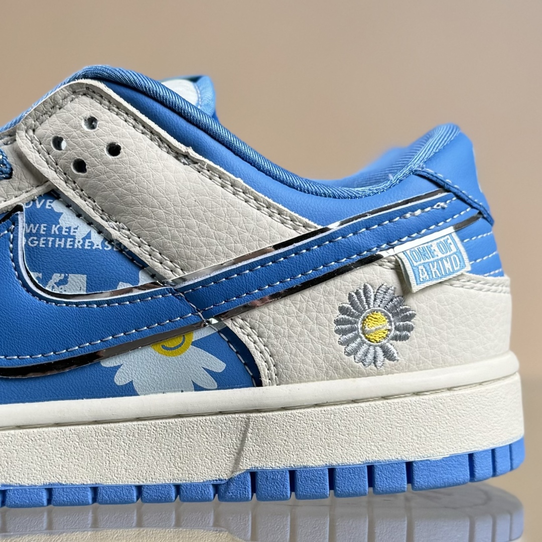 280 Nike SB Dunk Low 太阳花 米白蓝 低帮休闲板鞋  SR2025-004