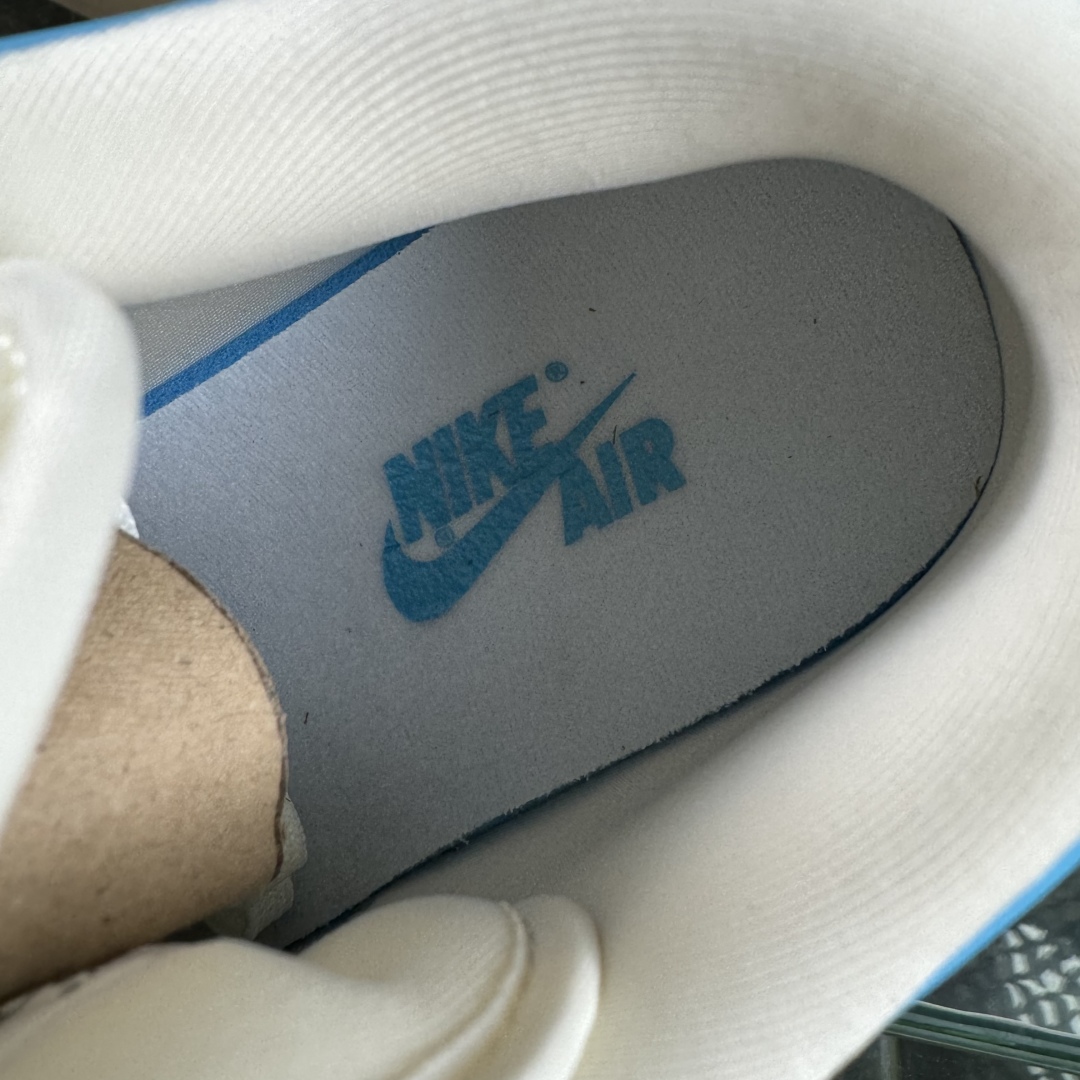 280 Nike AJ1 Low 白蓝拉布布联名 低帮休闲板鞋 QG2025-007
