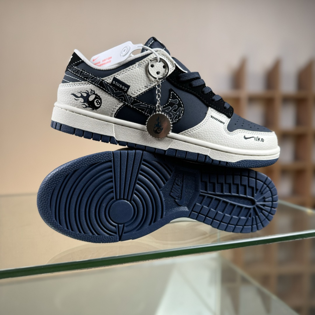 Nike SB Dunk Low 斯图西联名 米灰黑8 周年高端定制 低帮休闲板鞋 SR2025-001