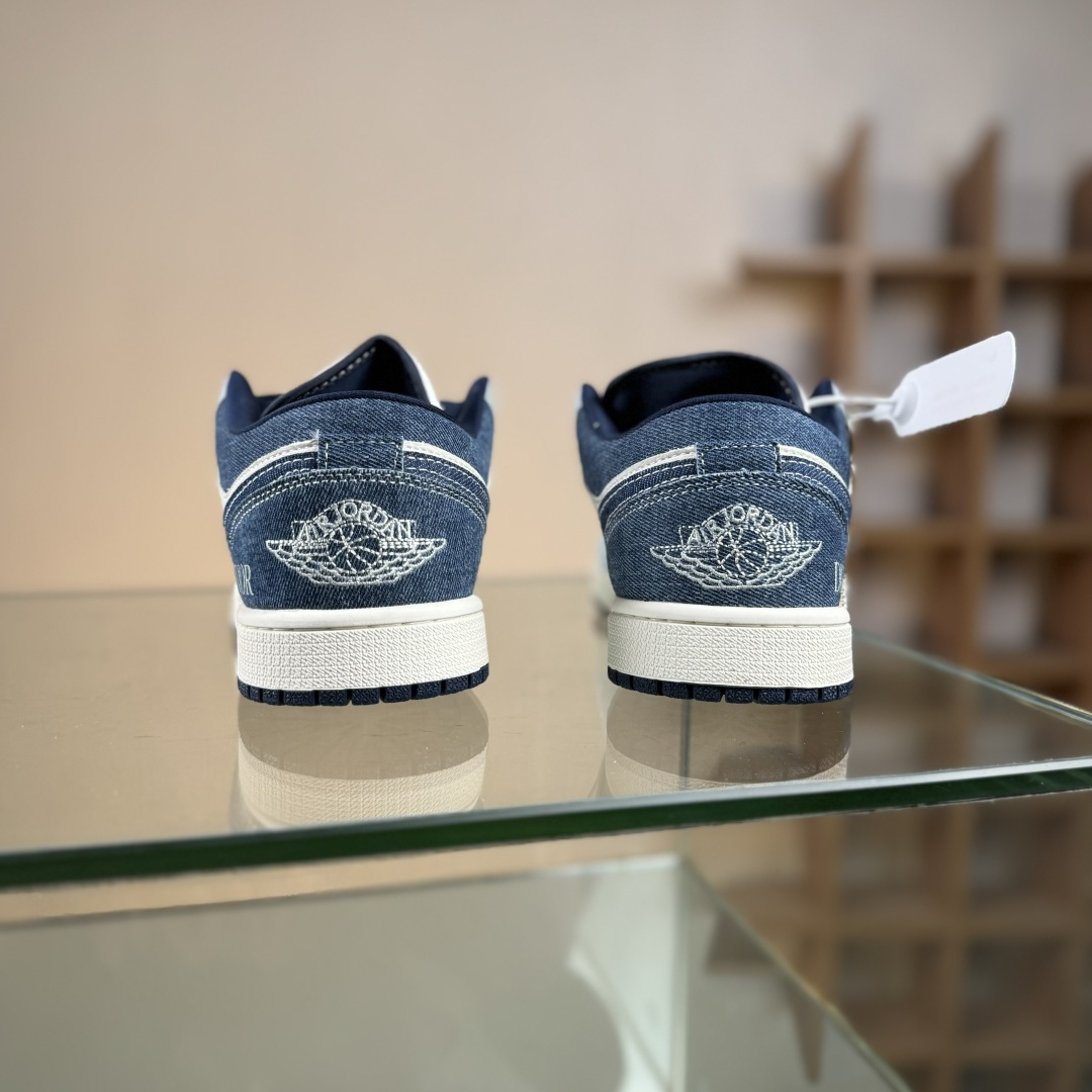 Air Jordan 1 Low AJ1 乔1 迪奥联名 复古牛仔 高端定制 低帮复古篮球鞋 QG2025-002
