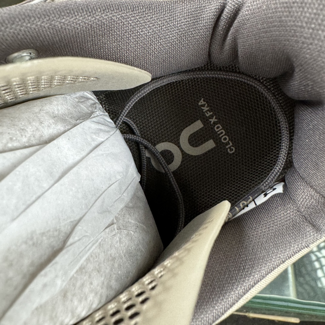 On昂跑 Running Cloud X FKA克劳德X系列低帮轻量舒适多功能休闲运动鞋 3WF1070