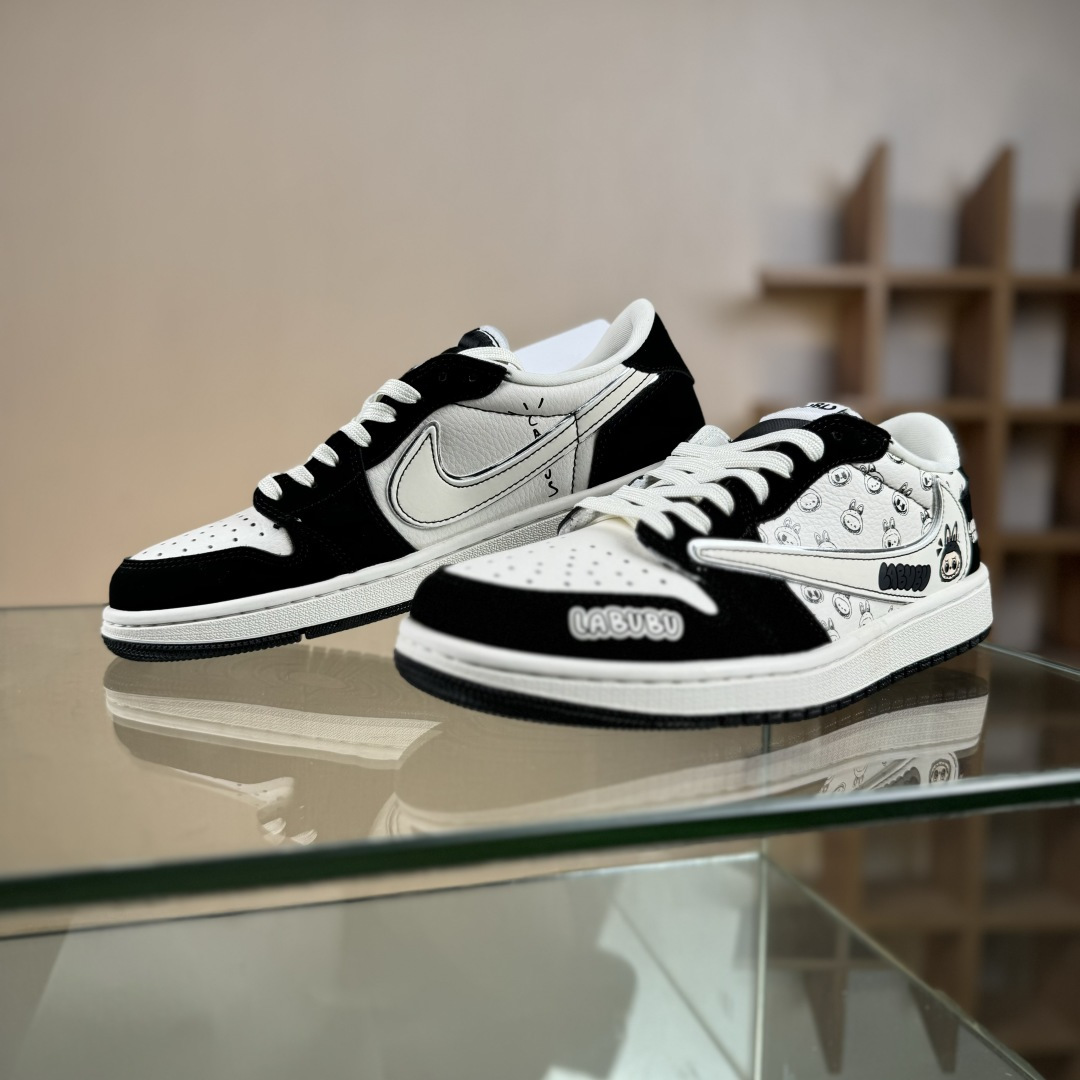 Travis Scott x Nike Air Jordan 1 Low x LABUBU Air Jordan 1 Low 反转黑白拉布布倒钩 LD2028-056