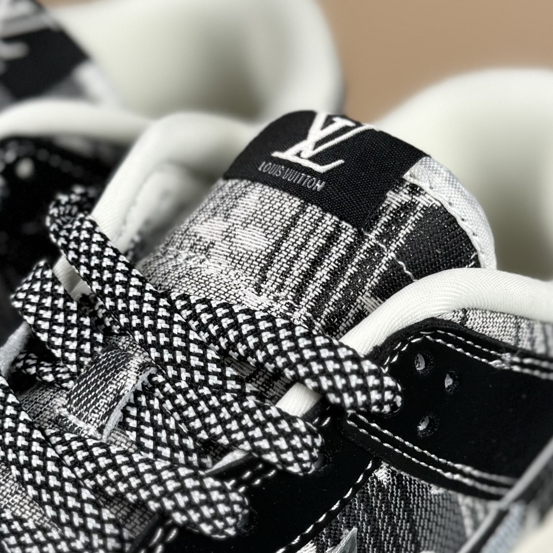 NIKE SB Dunk Low RETRO x Louis Vuitton 黑白格满天星 DS6608-005