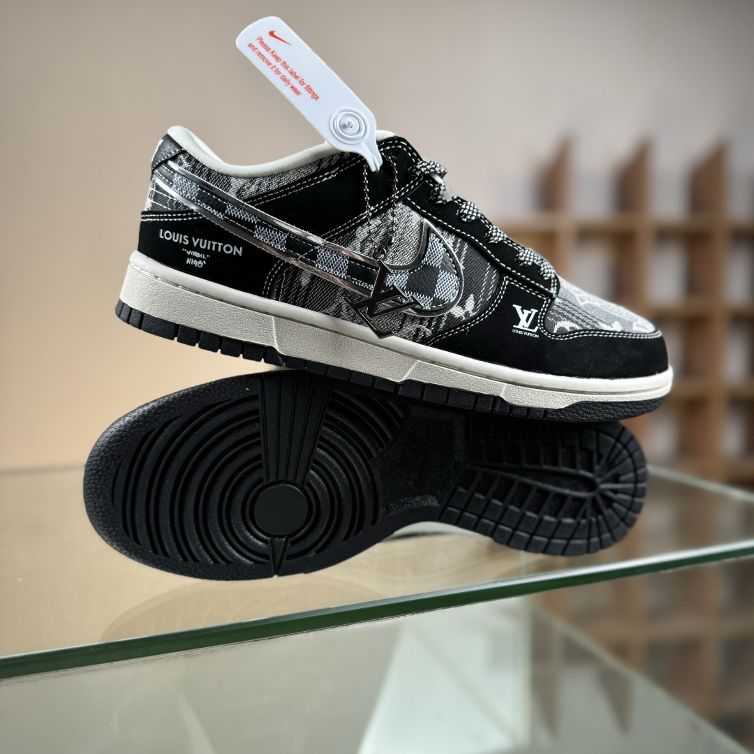 NIKE SB Dunk Low RETRO x Louis Vuitton 黑白格满天星 DS6608-005