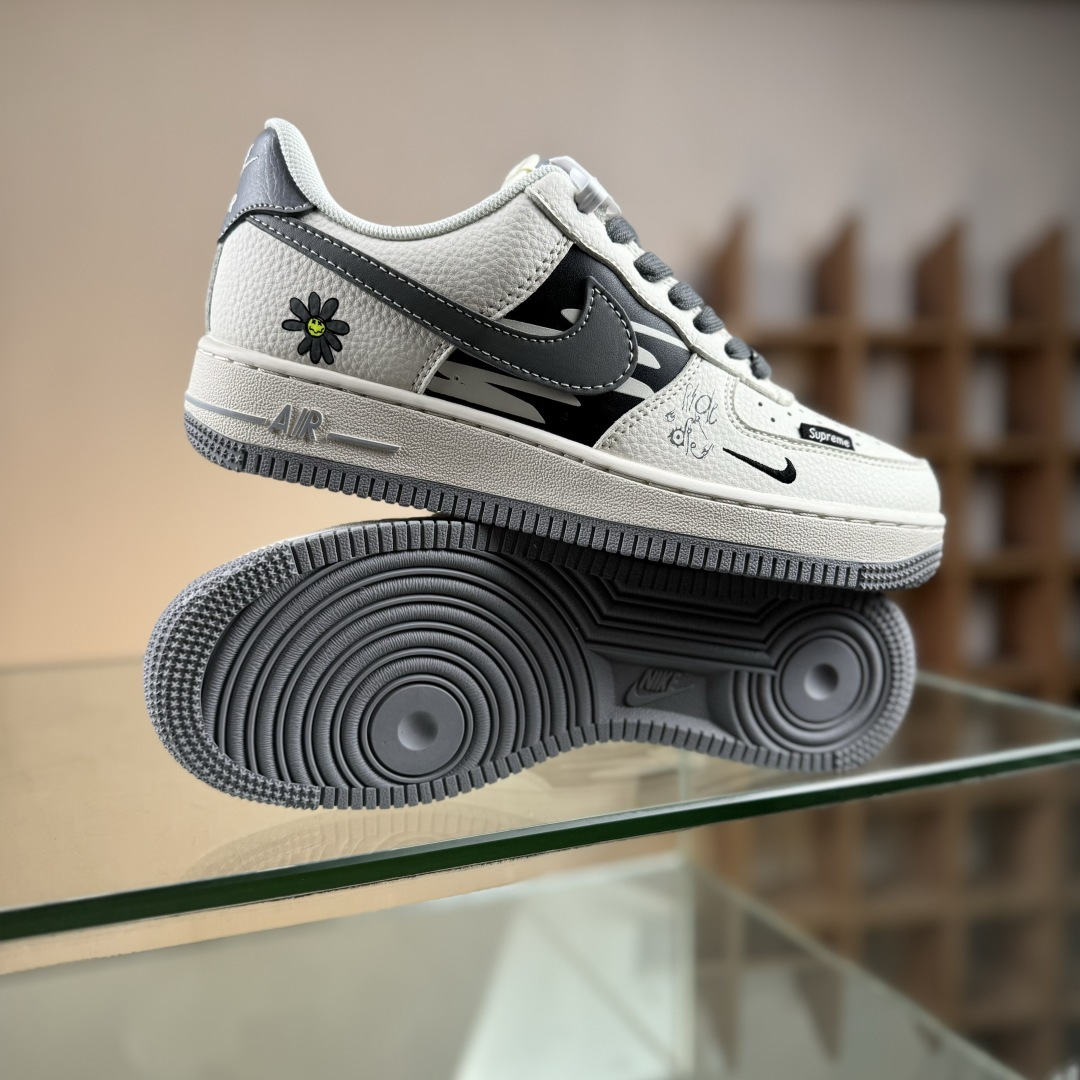 Nike Air Force 1'07 Low Supreme联名 涂鸦米灰勾 空军一号低帮休闲板鞋 QW5606-272