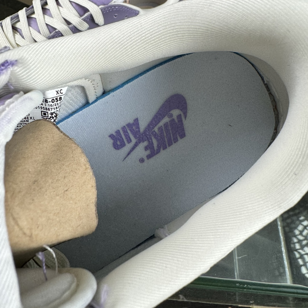 Travis Scott x Nike Air Jordan 1 Low x LABUBU Air Jordan 1 Low 反转紫白拉布布倒钩 LD2028-058