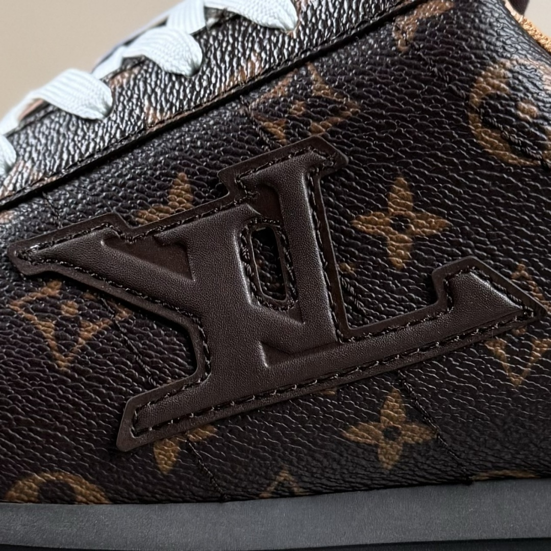 LOUIS VUITTON xNigo 联名款 Buttersoft FW25 牛皮革羊皮革 圆头系带 低帮 生活休闲鞋