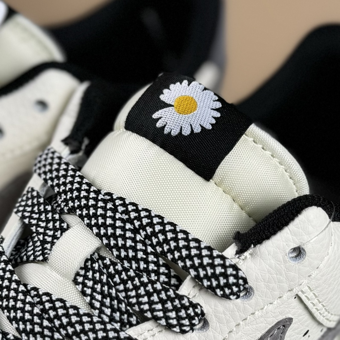 Nike Air Force 1'07 Low 权志龙联名 雏菊米黑灰 空军一号低帮休闲板鞋 QW5606-265