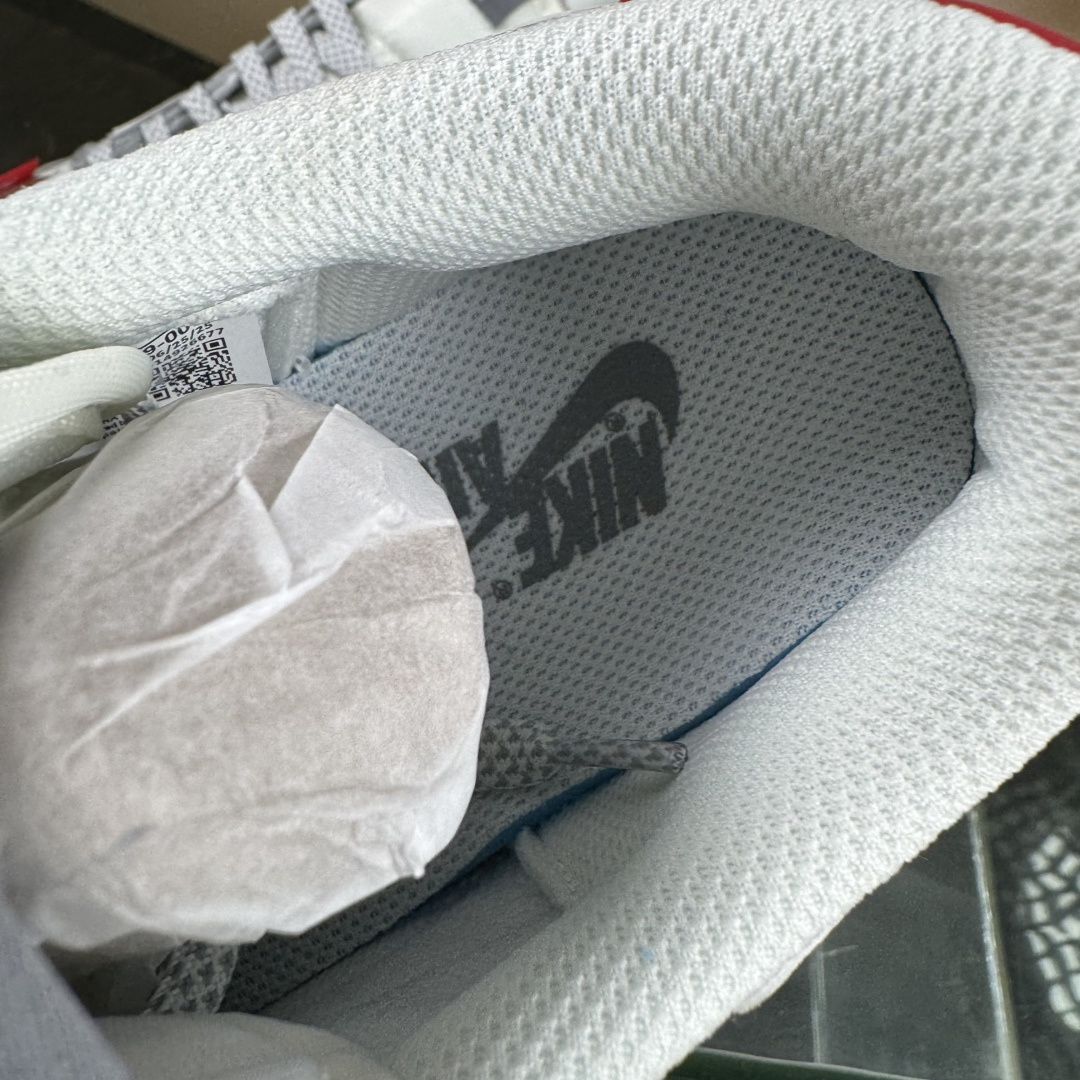 Travis Scott x Fragment Design x Air Jordan 1 Low OG SP AJ1 乔1 斯图西联名 白灰红尾 低帮文化休闲板鞋 DZ5899-006