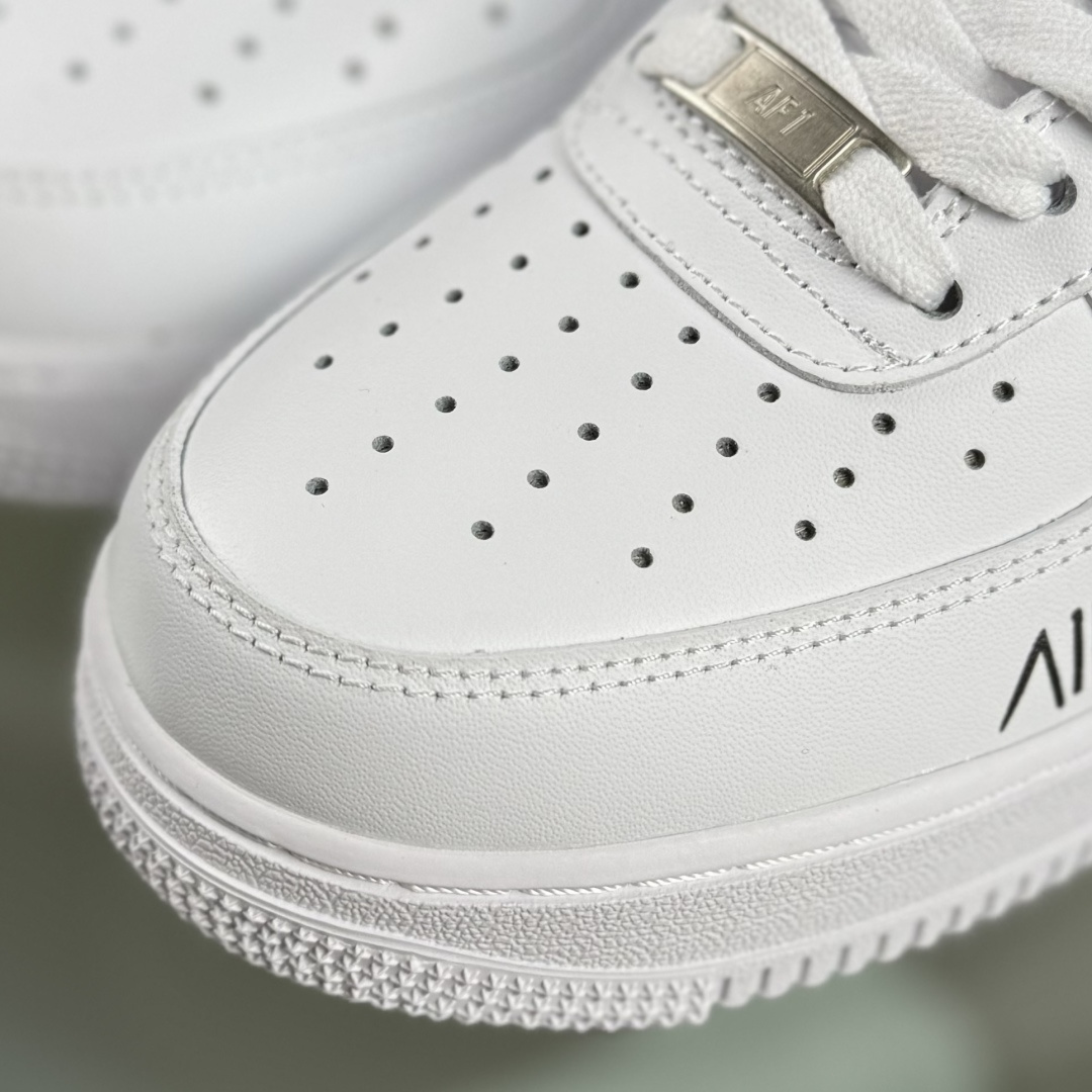 Nike Air Force 1'07 Low 捣蛋鬼 空军一号低帮休闲板鞋 ZH0316-096