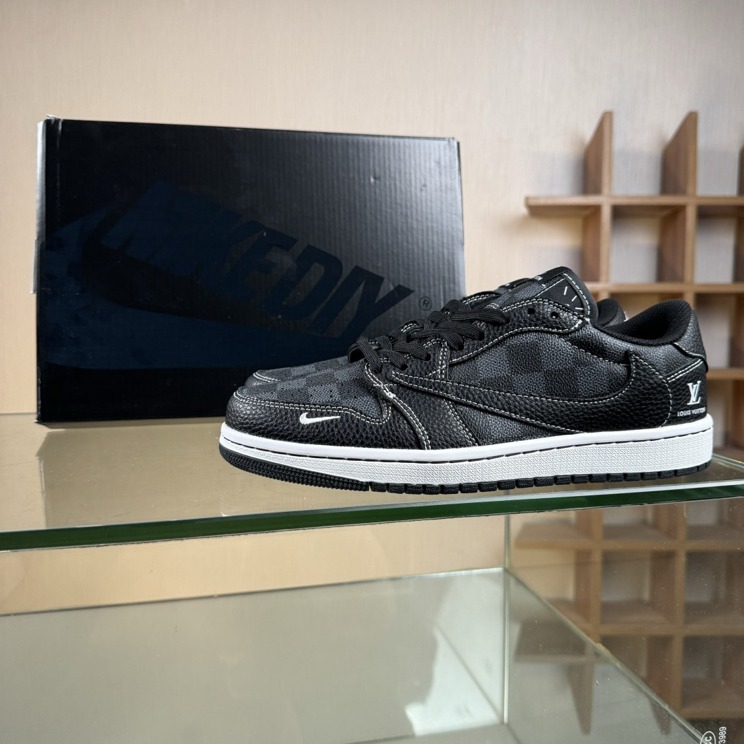 Travis Scott x Fragment Design x Air Jordan 1 Low OG SP AJ1 乔1 LV联名 黑方格荔纹 低帮文化休闲板鞋 DZ5899-008