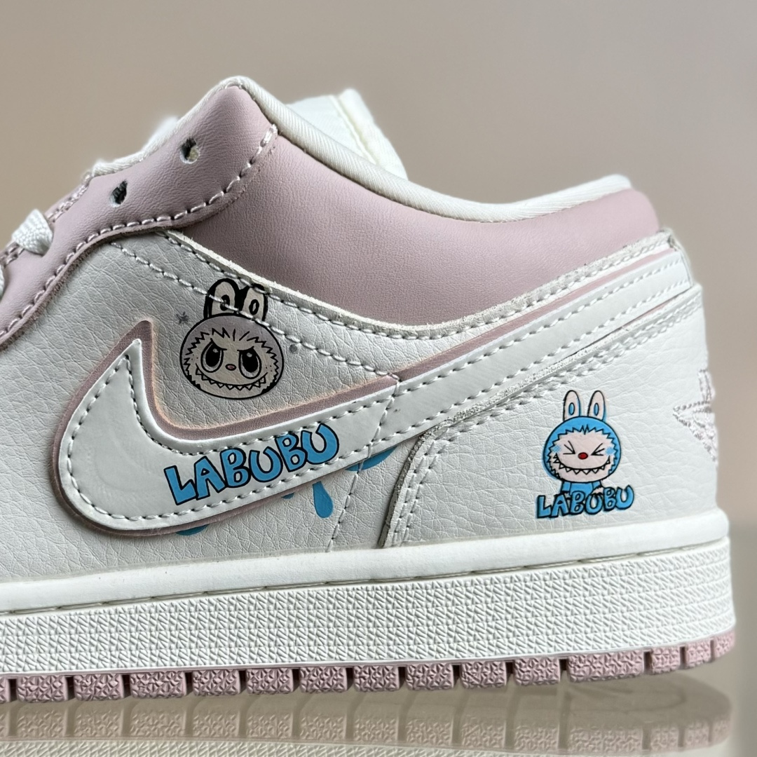 Air Jordan 1 Retro Low x LABUB 粉白 QG2025-005